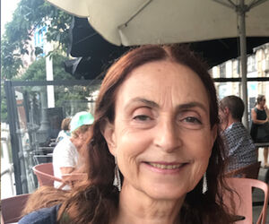 Esther Barrón Azurmendi