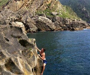 Andoni
