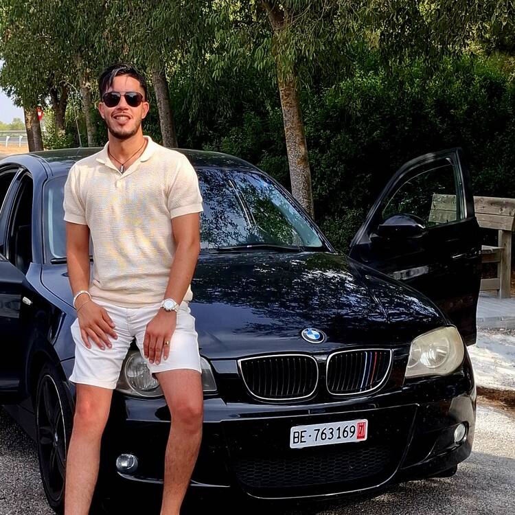 Foto de perfil de Akram